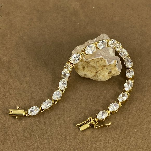 Vintage Jewelry - Vintage Gold and Clear Stone Bracelet